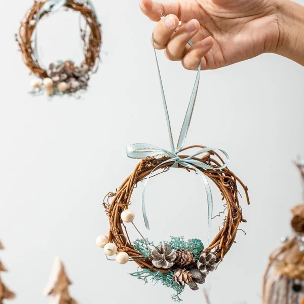 Mano Plus ALICIA Christmas Wreath Door Hanging Christmas Decoration Home Living